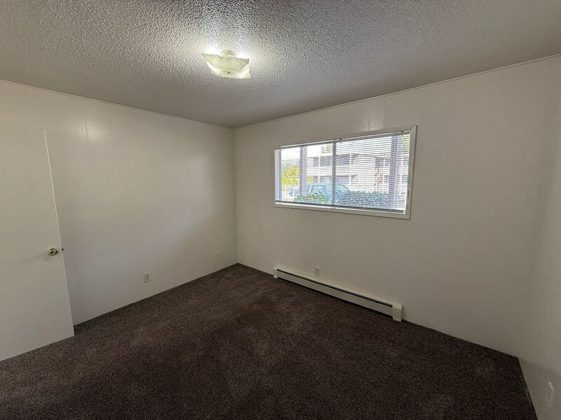 $1,150 First 3 Months, SW Dallas 2 Bed 1 Bath 1st Floor Apartment, W/S/G Paid, AVAILABLE NOW! property image