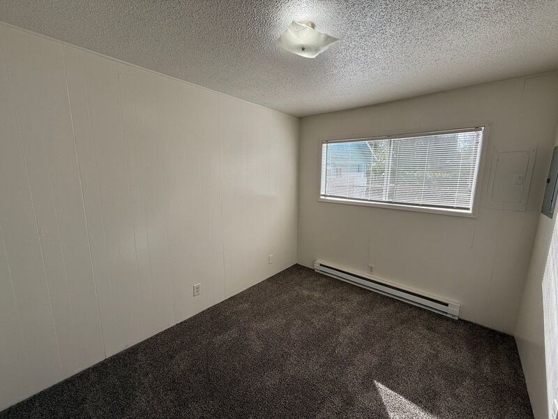 $1,150 First 3 Months, SW Dallas 2 Bed 1 Bath 1st Floor Apartment, W/S/G Paid, AVAILABLE NOW! property image