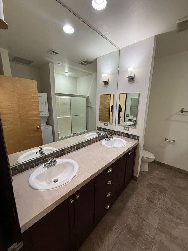 $1,445 First 3 Months Downtown Salem, Alcove Studio, 1 Bath, w/Washer & Dryer in Unit, CALL TO SCHEDULE A VIEWING, AVAILABLE NOW! property image