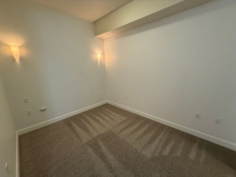 $1,445 First 3 Months Downtown Salem, Alcove Studio, 1 Bath, w/Washer & Dryer in Unit, CALL TO SCHEDULE A VIEWING, AVAILABLE NOW! property image