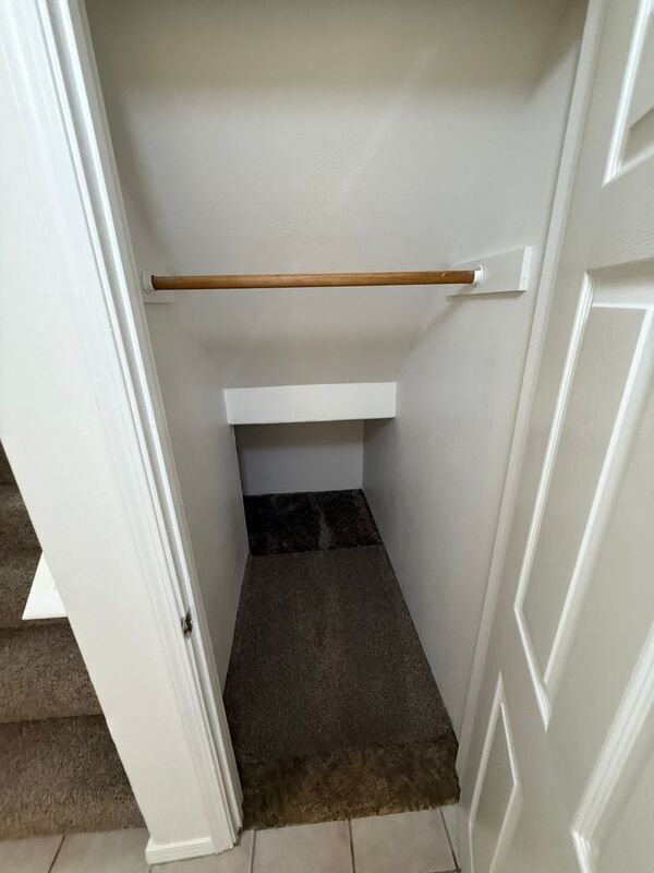 $1,475 First 3 Months, NE Salem 2 Bed + Bonus Room, 1.5 Bath, Town House, AVAILABLE NOW! property image