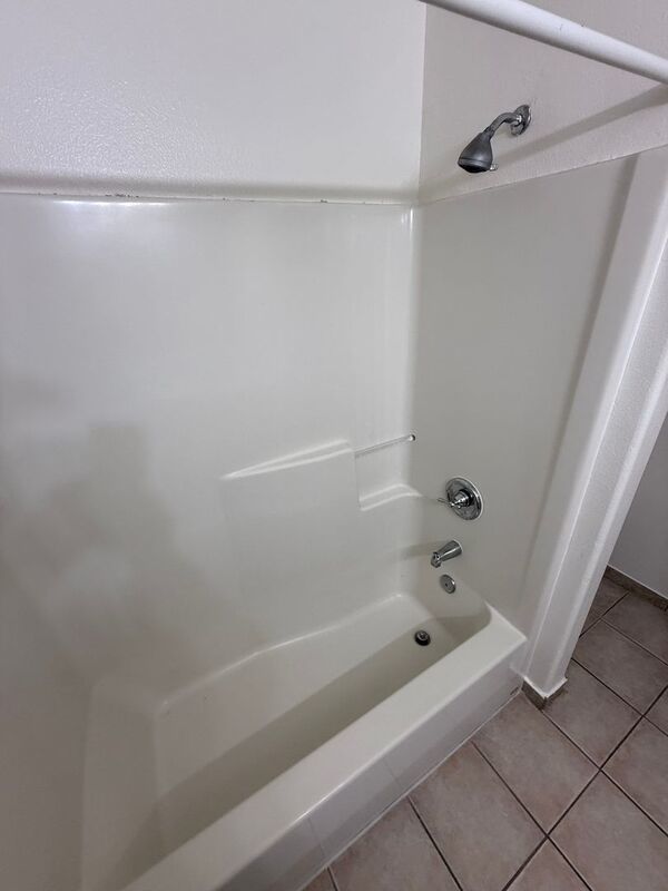 $1,475 First 3 Months, NE Salem 2 Bed + Bonus Room, 1.5 Bath, Town House, AVAILABLE NOW! property image