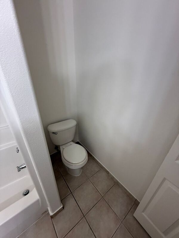 $1,475 First 3 Months, NE Salem 2 Bed + Bonus Room, 1.5 Bath, Town House, AVAILABLE NOW! property image