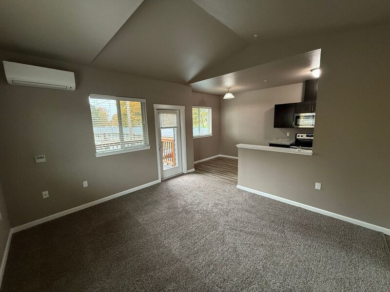 $1,190 First 3 Months, Just Listed in NE Salem! Enjoy comfortable living in this Newer Community, AVAILABLE NOW! property image
