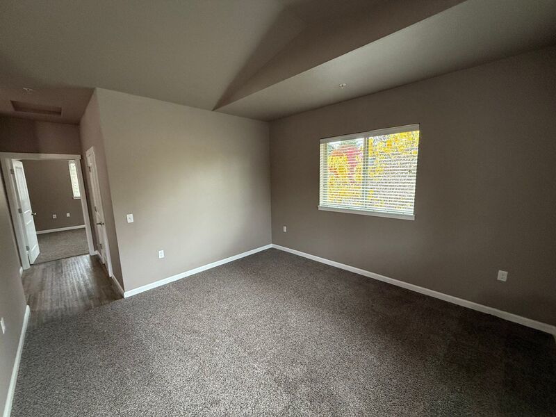 $1,190 First 3 Months, Just Listed in NE Salem! Enjoy comfortable living in this Newer Community, AVAILABLE NOW! property image