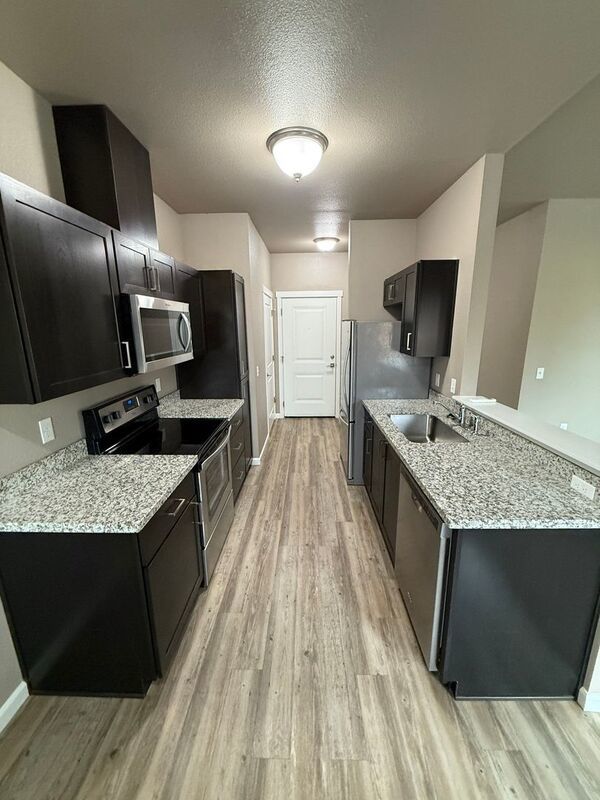 $1,190 First 3 Months, Just Listed in NE Salem! Enjoy comfortable living in this Newer Community, AVAILABLE NOW! property image