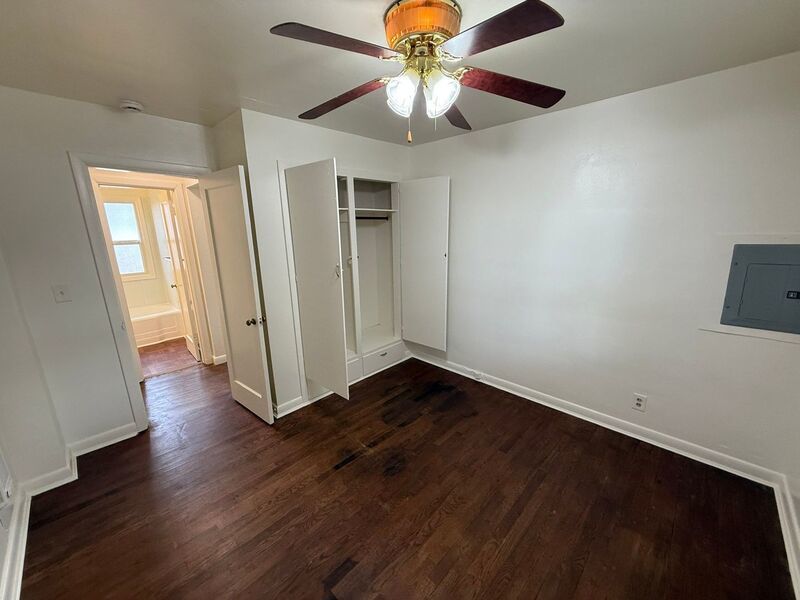 SE Salem 1 Bed, 1 Bath, in a 8-plex, AVAILABLE NOW! property image