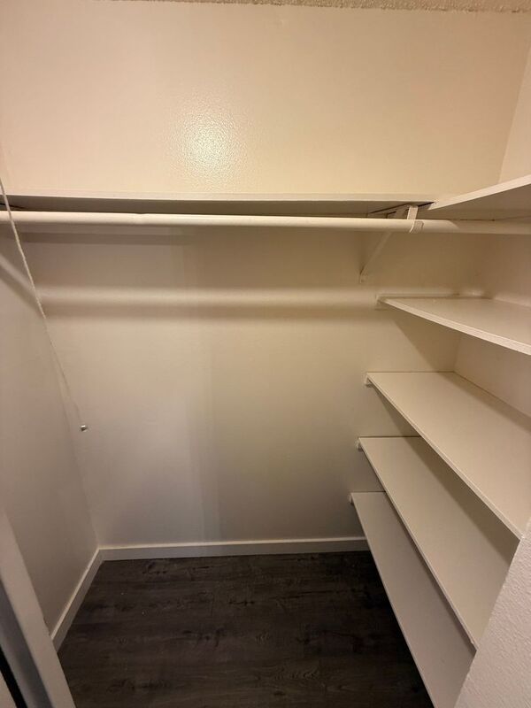 $1095 First 3 Months, NW Salem 1 Bed 1 Bath 1st Floor Apartment, W/S/G Paid, AVAILABLE NOW! property image