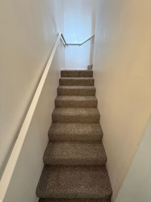 $1,595 First 3 Months, S Salem 3 Bed, 2 Bath, Townhouse, Washer & Dryer Hook-Ups, AVAILABLE NOW! property image