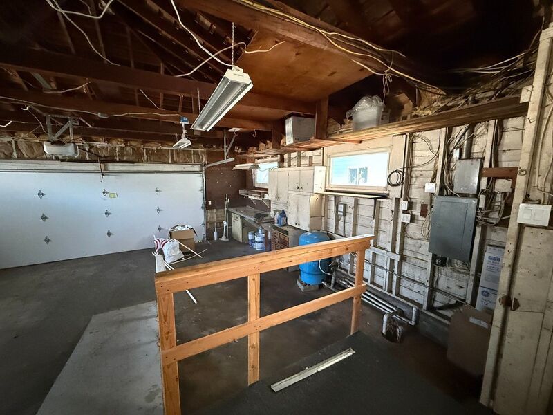 Space & Style in Keizer: Don't Miss This Beautiful 4 Bed + 4 Bonus Rooms, 3 Bath Single Family Home, AVAILABLE NOW! property image