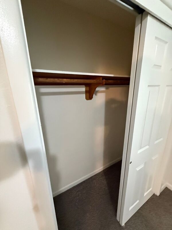 $895 First 3 Months, Charming & Convenient! 1 Bed/1 Bath Near DT – Pet Friendly, AVAILABLE NOW! property image