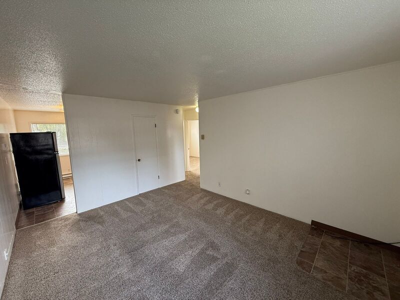 $1145 First 3 Months, SW Dallas 2 Bed, 1 Bath, 2nd Floor Apartment, W/S/G Paid, AVAILABLE NOW! property image