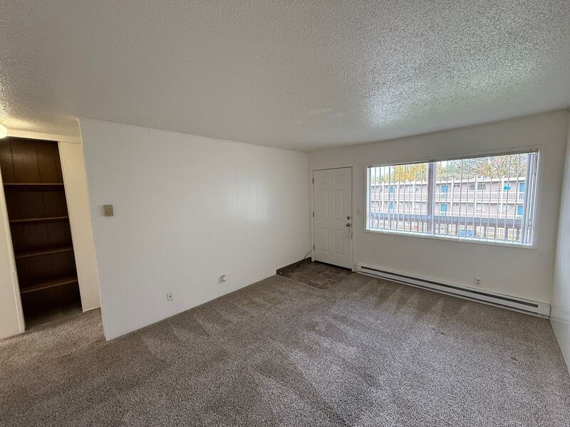 $1145 First 3 Months, SW Dallas 2 Bed, 1 Bath, 2nd Floor Apartment, W/S/G Paid, AVAILABLE NOW! property image