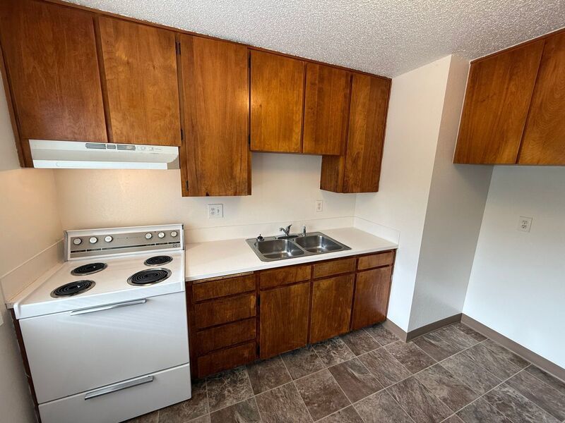 $1145 First 3 Months, SW Dallas 2 Bed, 1 Bath, 2nd Floor Apartment, W/S/G Paid, AVAILABLE NOW! property image