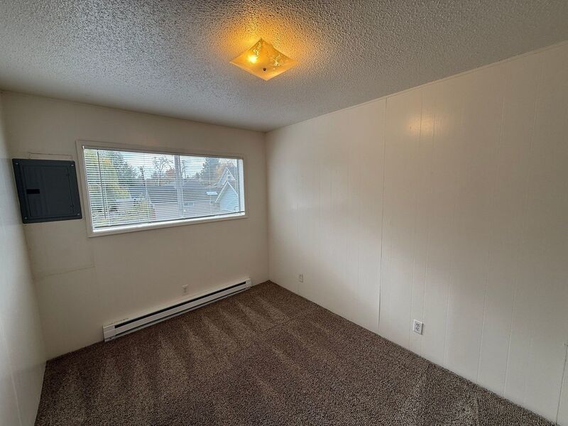 $1145 First 3 Months, SW Dallas 2 Bed, 1 Bath, 2nd Floor Apartment, W/S/G Paid, AVAILABLE NOW! property image