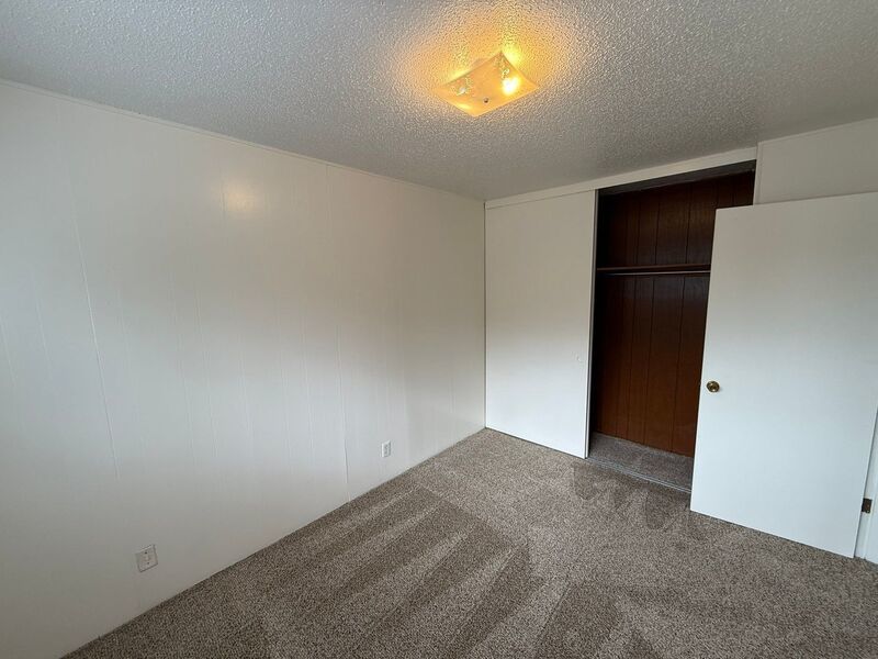 $1145 First 3 Months, SW Dallas 2 Bed, 1 Bath, 2nd Floor Apartment, W/S/G Paid, AVAILABLE NOW! property image