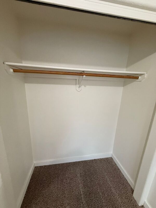 $1,595 First 3 Months, S Salem 3 Bed, 2 Bath, Townhouse, Washer & Dryer Hook-Ups, AVAILABLE NOW! property image