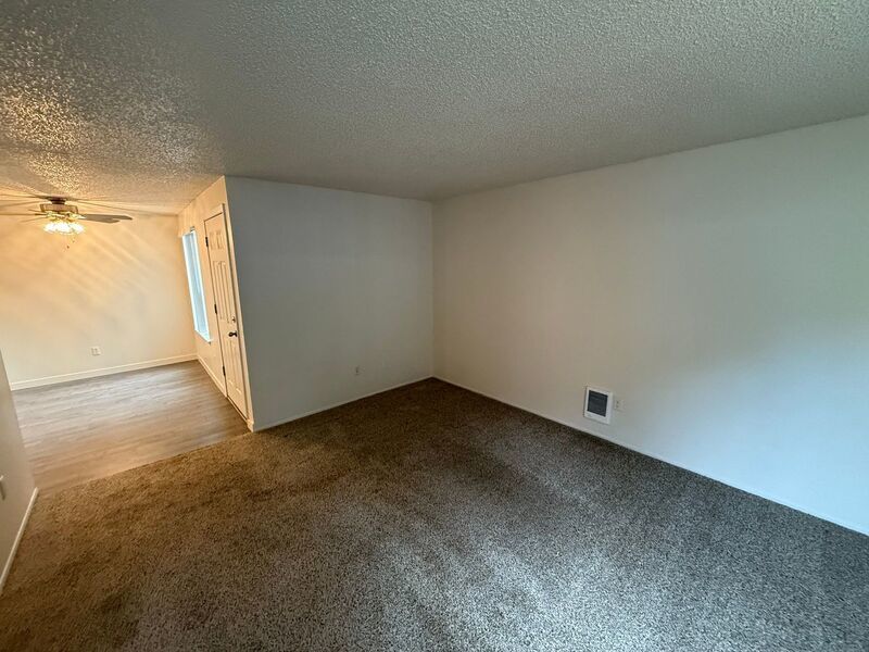 $1,145 First 3 Months, NW Salem 2 Bed, 1 Bath, 2nd Floor Apartment, Pet Friendly, AVAILABLE NOW! property image