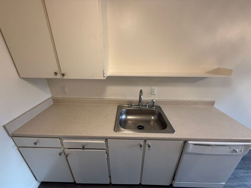 $1,145 First 3 Months, NW Salem 2 Bed, 1 Bath, 2nd Floor Apartment, Pet Friendly, AVAILABLE NOW! property image