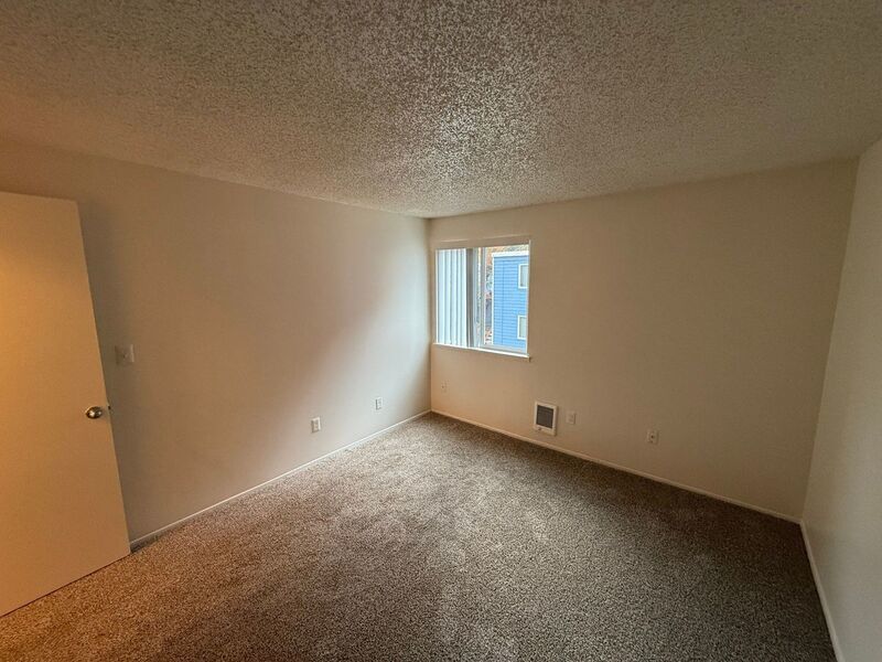 $1,145 First 3 Months, NW Salem 2 Bed, 1 Bath, 2nd Floor Apartment, Pet Friendly, AVAILABLE NOW! property image