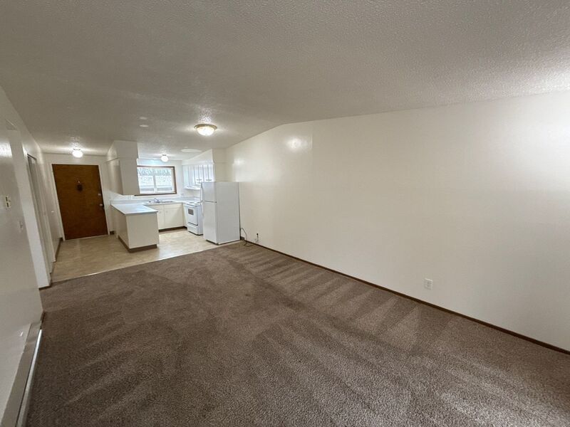 $1075 First 3 Months, SE Salem 2/1 Apartment, Close to Downtown, W/S/G Paid, AVAILABLE NOW! property image