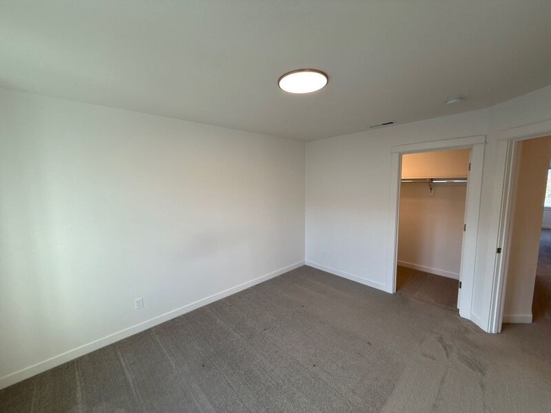 SE SALEM Beautiful 2 Bed, 2.5 Bath, Single Family Home, AVAILABLE NOW! property image