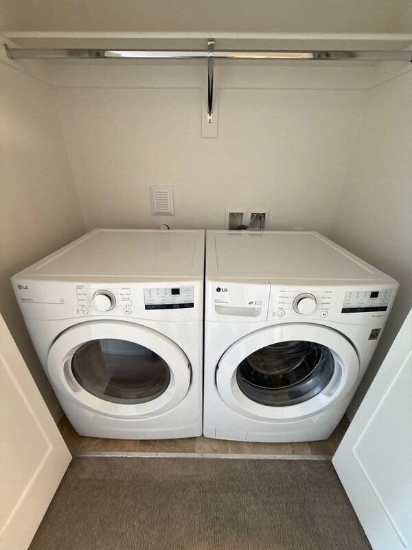 SE SALEM Beautiful 2 Bed, 2.5 Bath, Single Family Home, AVAILABLE NOW! property image