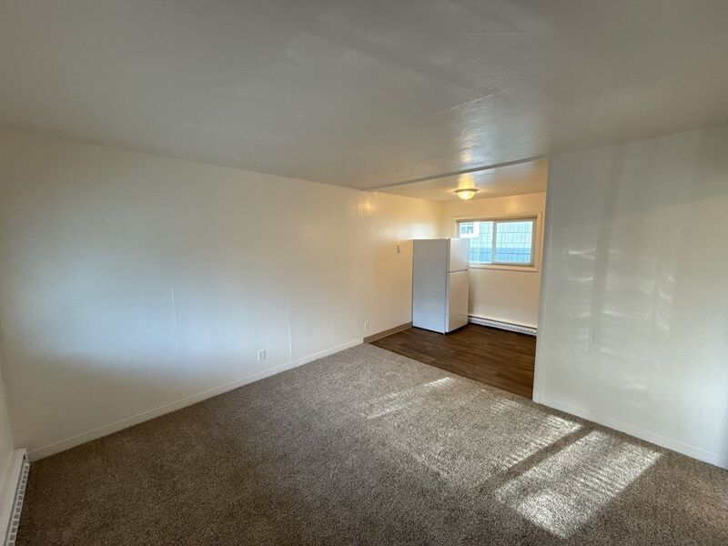 SE Salem, 1 Bed, 1 Bath, in Smaller Complex, W/S/G Paid, AVAILABLE NOW! property image