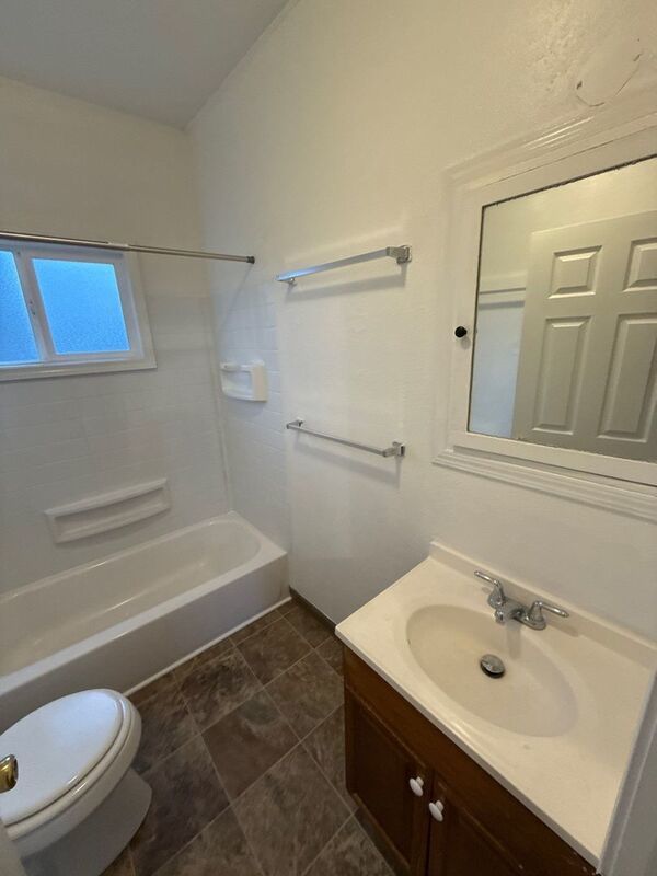 $1,595 First 3 Months, SE SALEM, 3 Bed 1 Bath Single Family Home in SE Salem, Pet Friendly, AVAILABLE NOW! property image