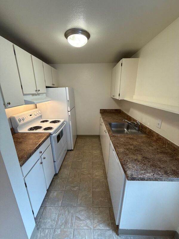 $995 First 3 Months, NW Salem, 1 Bed, 1 Bath, 1st Floor Apartment, Pet Friendly, AVAILABLE NOW! property image