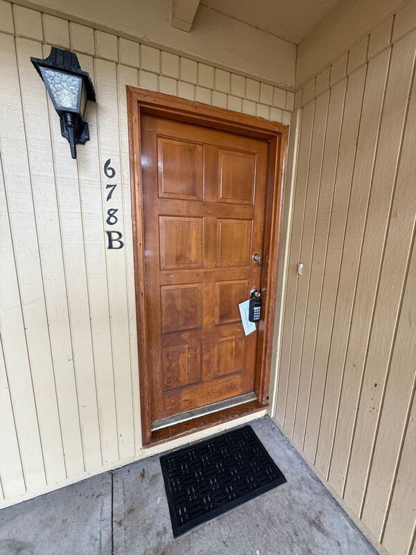 NW Salem 1 Bed, 1 Bath, 1st Floor Apartment, W/S/G Paid, COMING SOON! property image