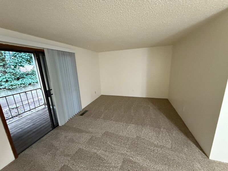 NW Salem 1 Bed, 1 Bath, 1st Floor Apartment, W/S/G Paid, COMING SOON! property image