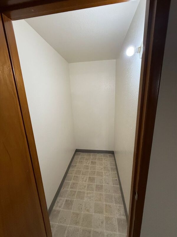 NW Salem 1 Bed, 1 Bath, 1st Floor Apartment, W/S/G Paid, COMING SOON! property image