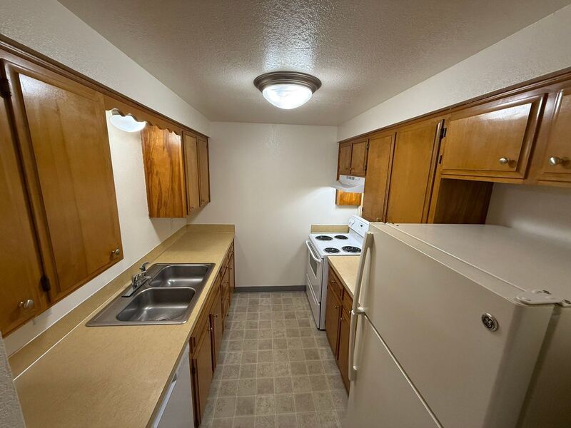 NW Salem 1 Bed, 1 Bath, 1st Floor Apartment, W/S/G Paid, COMING SOON! property image