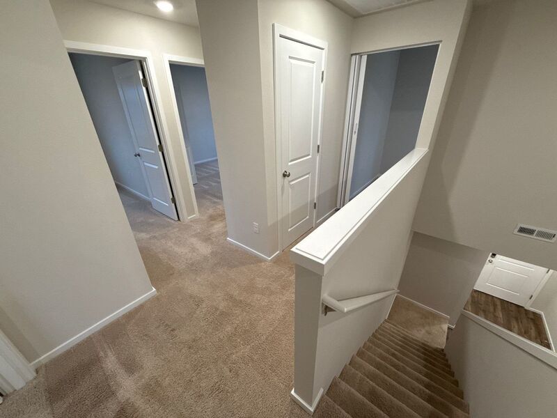 NE Salem, Beautiful Single Family Home 3 Bed + Bonus Room, 2.5 Bath, AVAILABLE NOW! property image