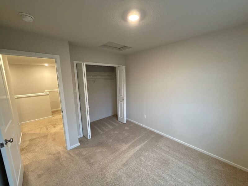 NE Salem, Beautiful Single Family Home 3 Bed + Bonus Room, 2.5 Bath, AVAILABLE NOW! property image