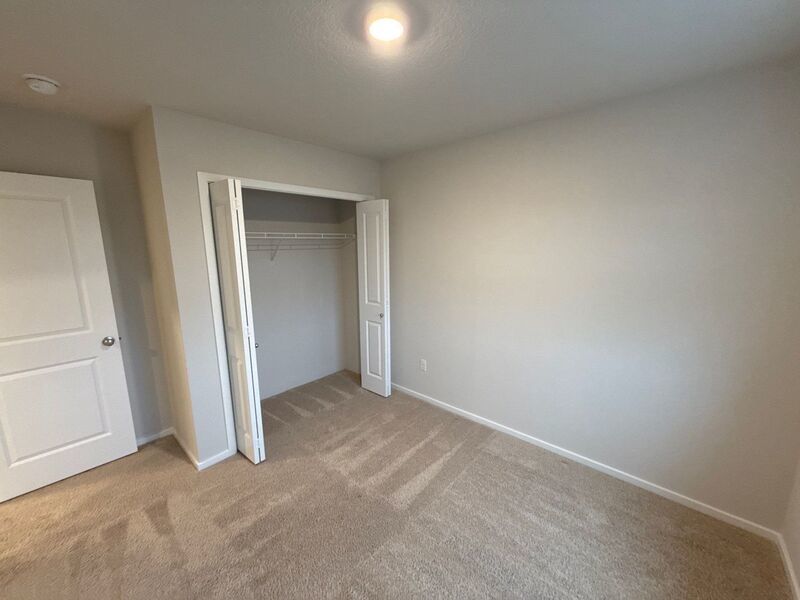 NE Salem, Beautiful Single Family Home 3 Bed + Bonus Room, 2.5 Bath, AVAILABLE NOW! property image