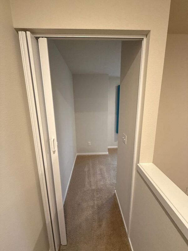 NE Salem, Beautiful Single Family Home 3 Bed + Bonus Room, 2.5 Bath, AVAILABLE NOW! property image