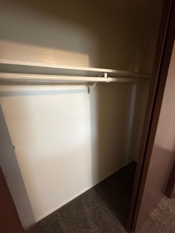 $1,545 First 3 Months, NE Salem 3 Bed, 1 Bath, 2nd Floor Apartment, Pet's are Welcome, AVAILABLE NOW! property image