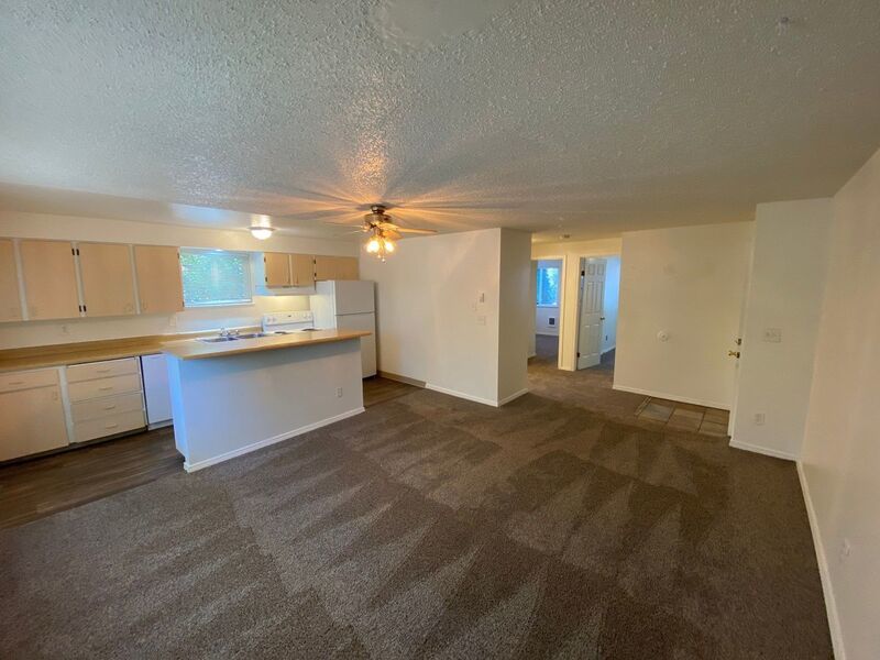 S Salem 2 Bed 1 Bed 1 Floor Apartment, W/D Hookups. Pet Friendly, COMING SOON! property image
