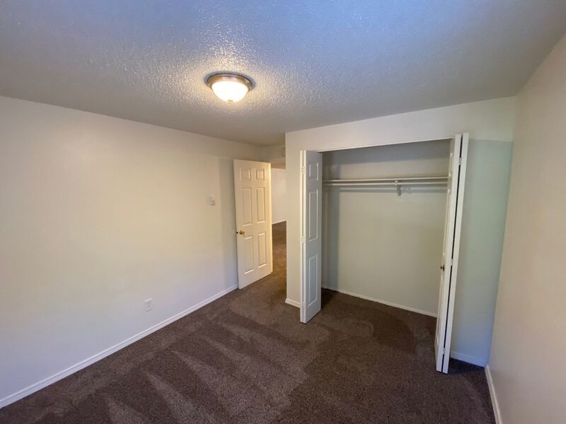 S Salem 2 Bed 1 Bed 1 Floor Apartment, W/D Hookups. Pet Friendly, COMING SOON! property image