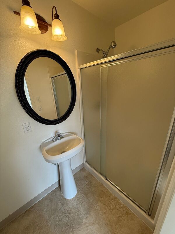 S Salem 2 Bed 1 Bed 1 Floor Apartment, W/D Hookups. Pet Friendly, COMING SOON! property image