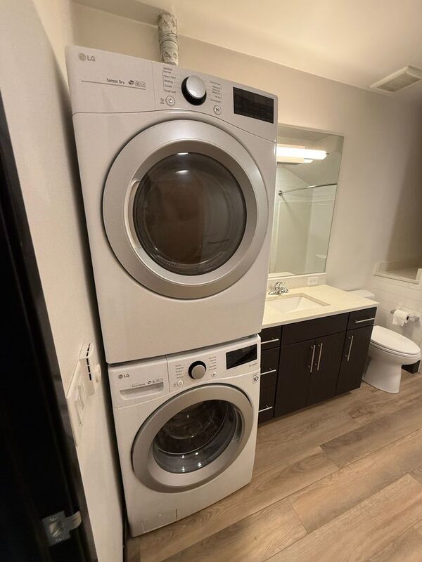 $1,345 First 3 Months, Downtown Salem, Studio 1 Bath, CONDO, w/Washer & Dryer in Unit, CALL TO SCHEDULE A VIEWING, COMING SOON! property image