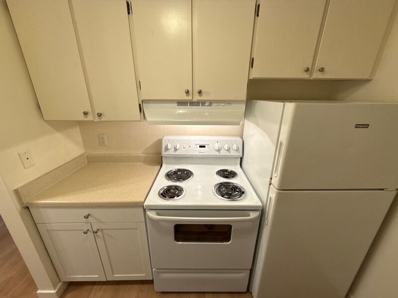 $1,195 First 3 Months, NW Salem, 2 Bed, 1 Bath, Spacious 1st Floor Apartment, Pets are Welcome, AVAILABLE NOW! property image
