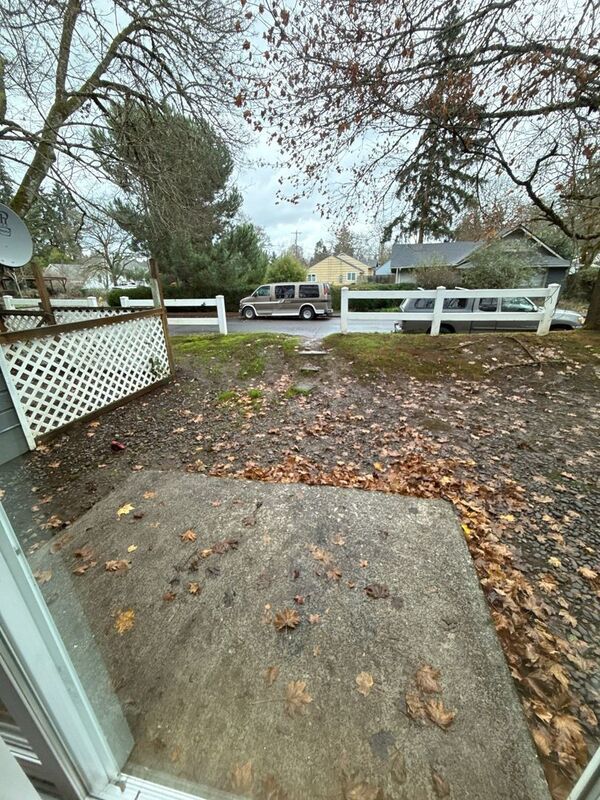 $1,195 First 3 Months, NW Salem, 2 Bed, 1 Bath, Spacious 1st Floor Apartment, Pets are Welcome, AVAILABLE NOW! property image