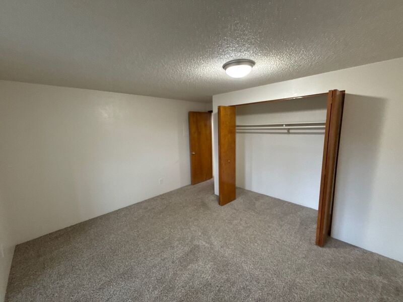 $1,125 First 3 Months, NW Salem 1 Bed, 1 Bath, 1st Floor Apartment, W/S/G Paid, AVAILABLE NOW! property image