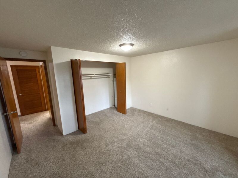 $1,125 First 3 Months, NW Salem 1 Bed, 1 Bath, 1st Floor Apartment, W/S/G Paid, AVAILABLE NOW! property image