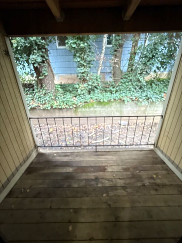 $1,125 First 3 Months, NW Salem 1 Bed, 1 Bath, 1st Floor Apartment, W/S/G Paid, AVAILABLE NOW! property image