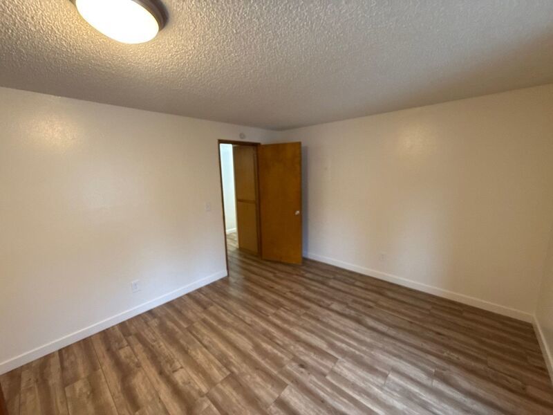 $1,195 First 3 Months, NW Salem 1 Bed, 1 Bath, Cottage, W/S/G Paid, W/D In Unit, AVAILABLE NOW! property image