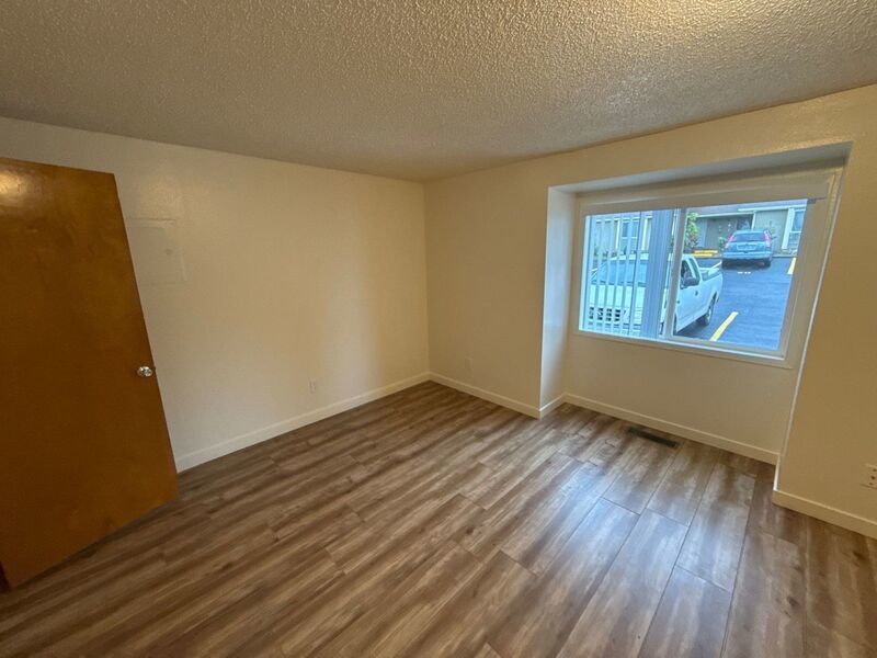 $1,195 First 3 Months, NW Salem 1 Bed, 1 Bath, Cottage, W/S/G Paid, W/D In Unit, AVAILABLE NOW! property image